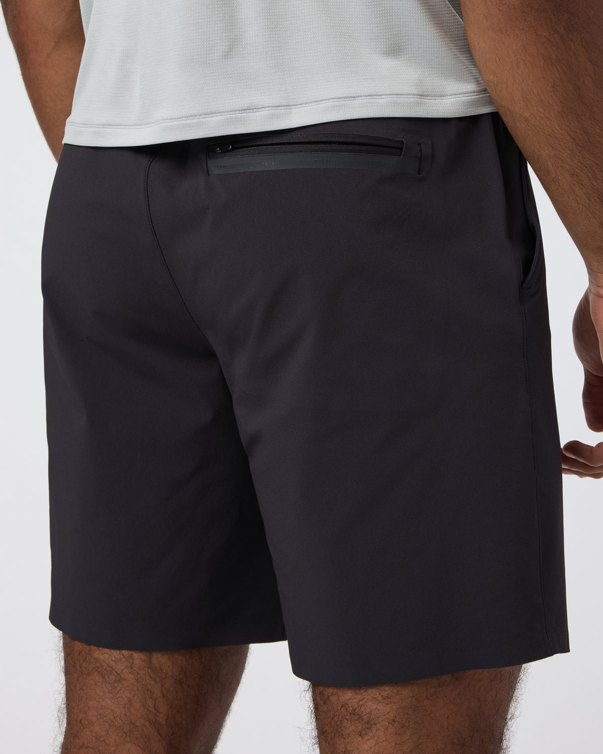 Grafton Short Unlined Classic Fit 7" Black | Vuori onsale
