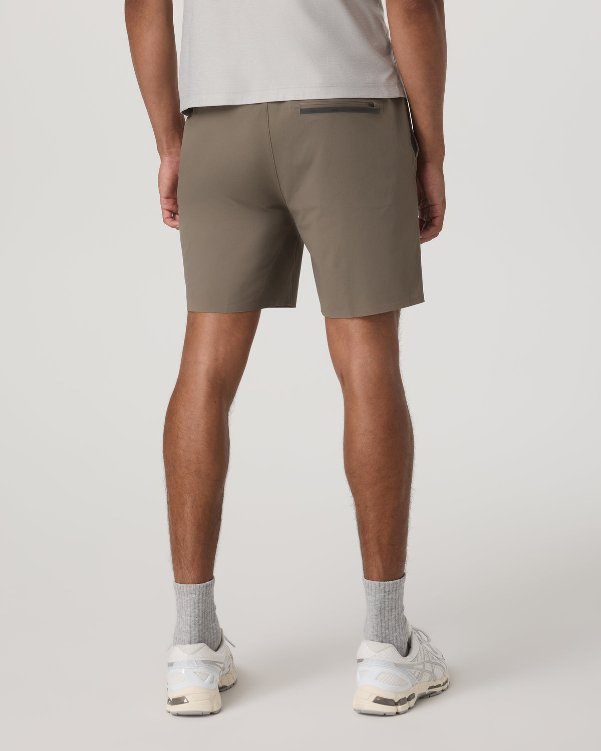 Grafton Short Unlined 7" Men's Training Shorts in Bark | Vuori sale
