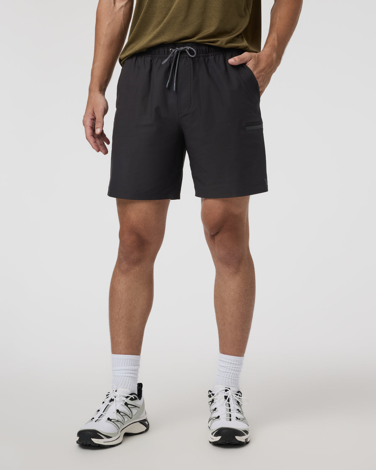 Grafton Short Lined Classic Fit 7" Black | Vuori discount