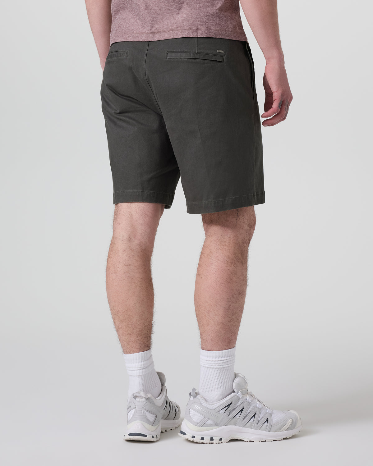 Fletcher Short Classic Fit 8" Dark Pewter | Vuori shop
