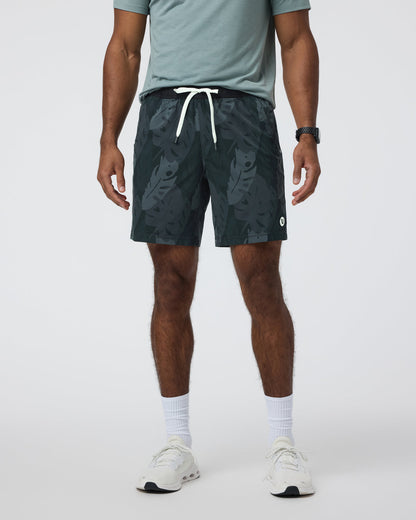 Kore Short Lined 7" Men's Black Leaves Athletic Shorts | Vuori online