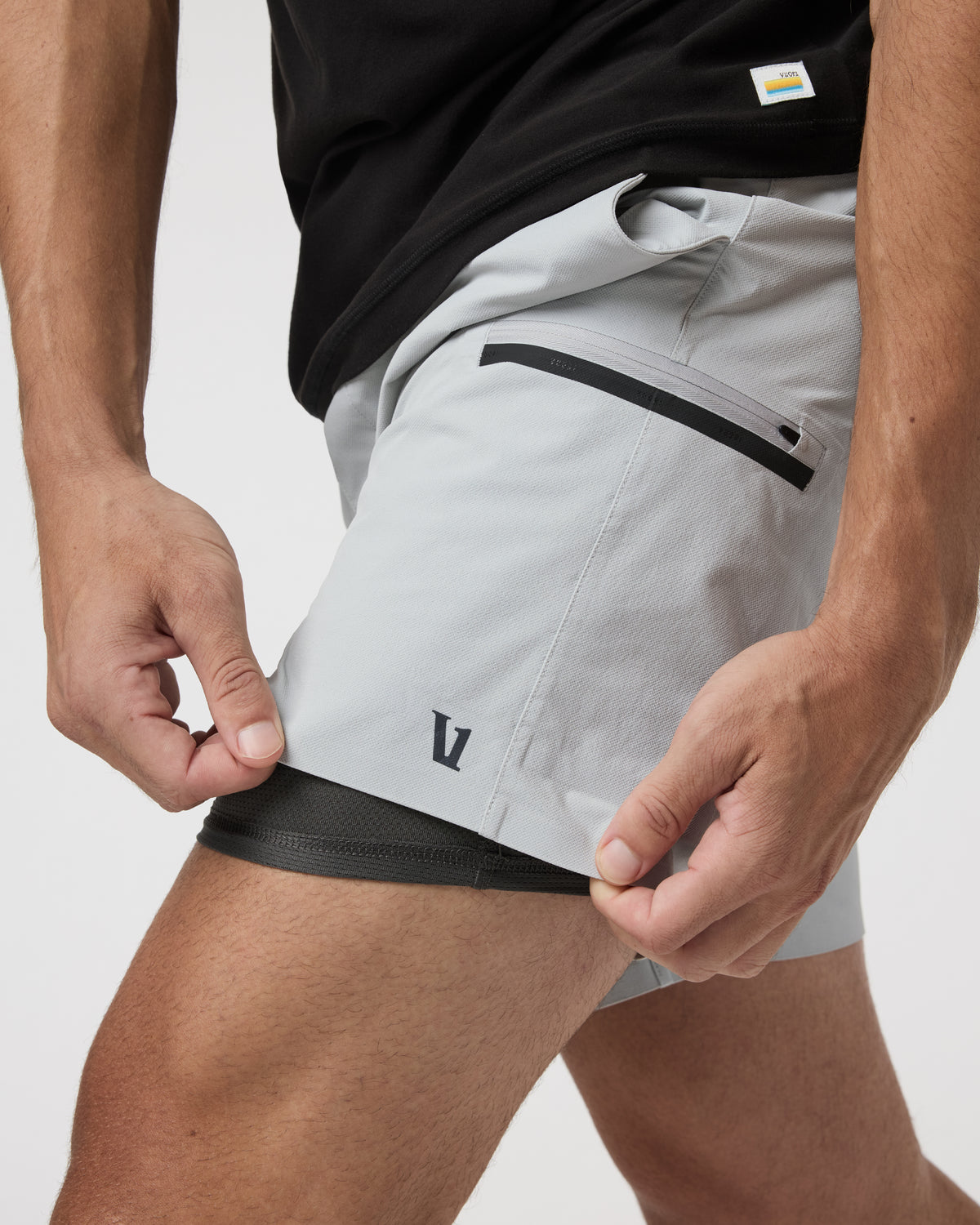 Grafton Short Lined Classic Fit 7" Sky Grey | Vuori for sale