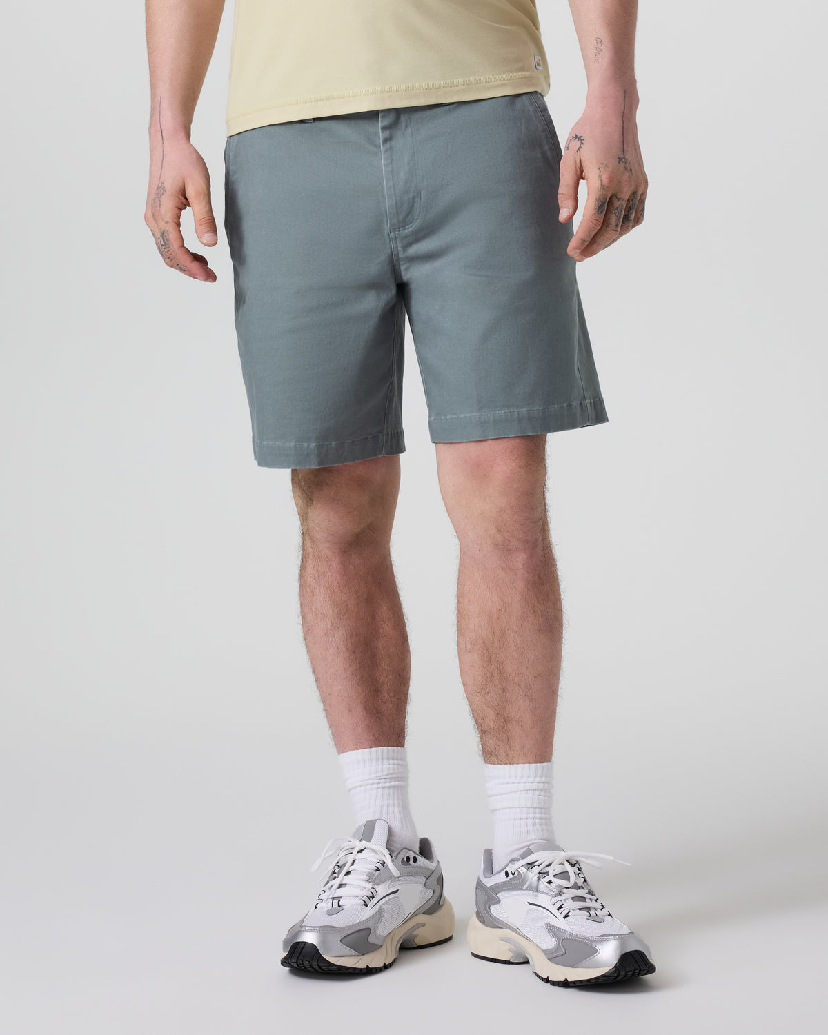Fletcher Short Classic Fit 8" Dusty Blue | Vuori shop