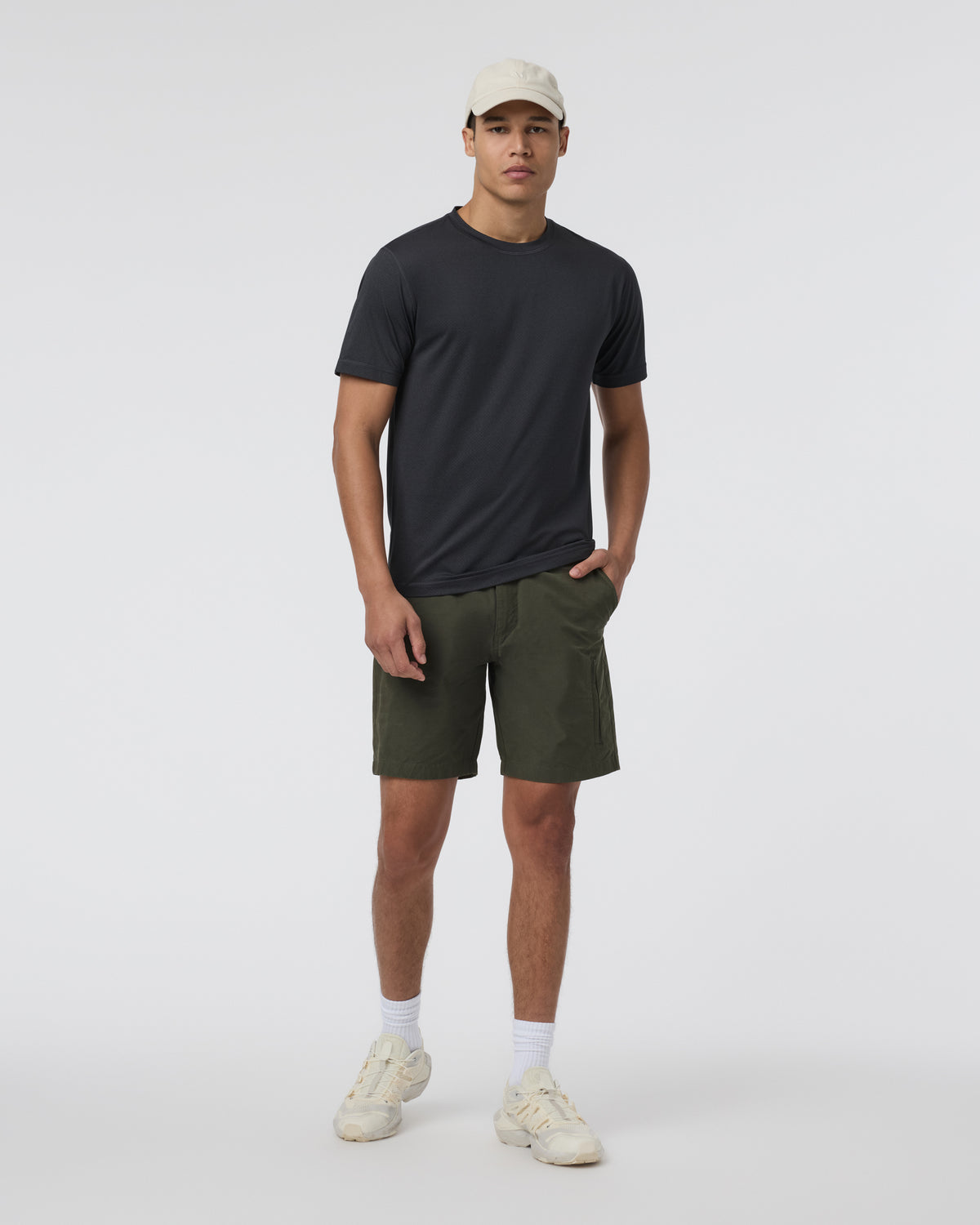 Barren Explorer Short Classic Fit 8" Kale | Vuori for sale