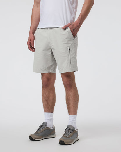Barren Explorer Short Classic Fit 8" Talc | Vuori online