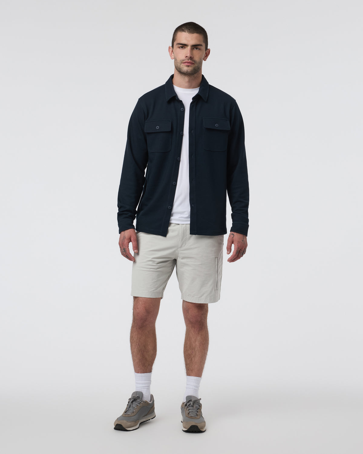 Barren Explorer Short Classic Fit 8" Talc | Vuori online