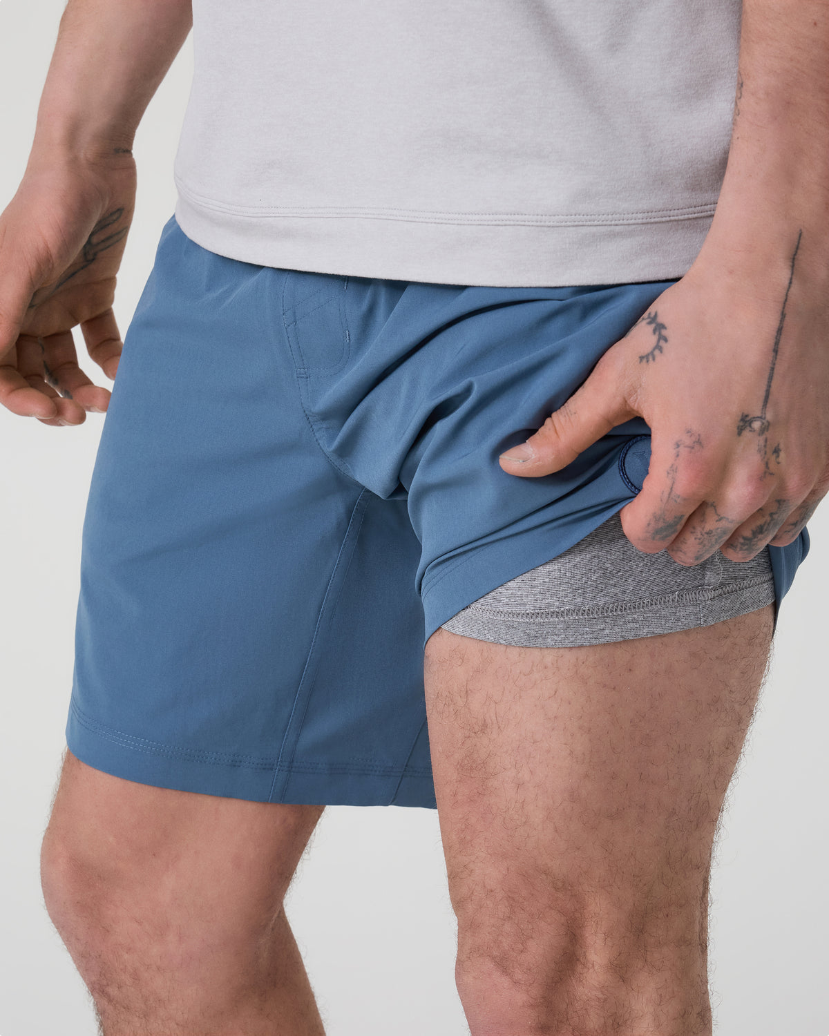 Kore Short Lined 7" Men's Pool Blue Tonal Athletic Shorts | Vuori onsale