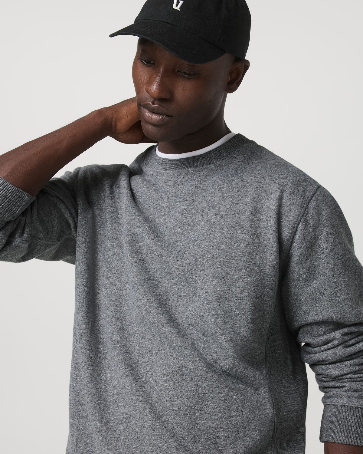 Cypress Vintage Crew Men's Heather Grey Fleece Pullover | Vuori onsale