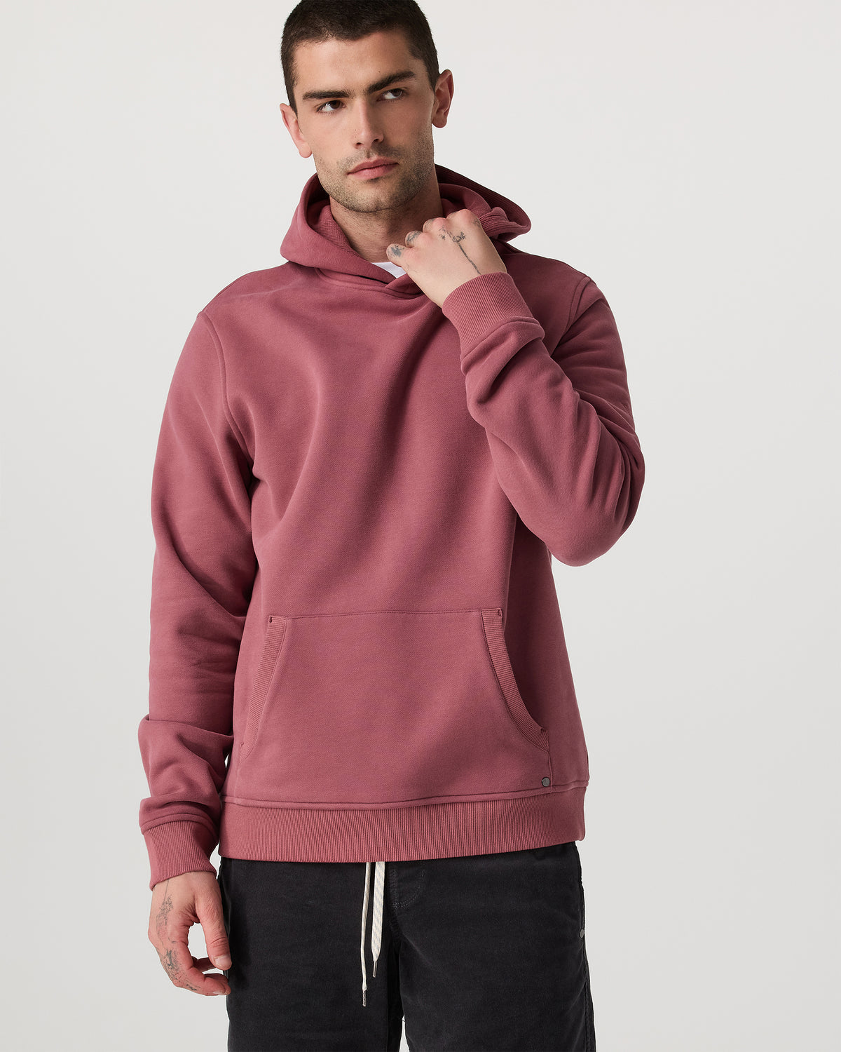 Seaside Pullover Hoodie Men's Berry Pullover Hoodie | Vuori onsale