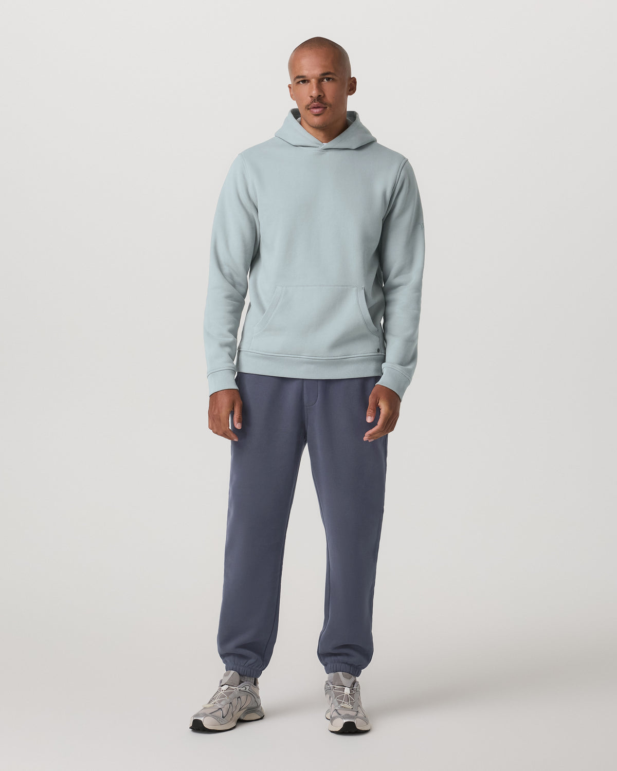 Seaside Pullover Hoodie Men's Blue Haze Pullover Hoodie | Vuori shop
