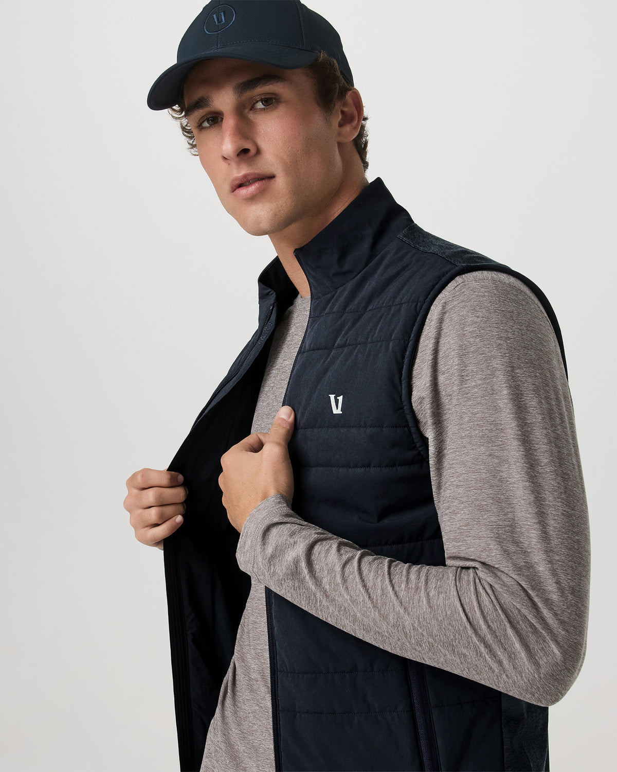 Sunday Insulated Hybrid Vest Ink Heather Training Vest | Vuori outlet