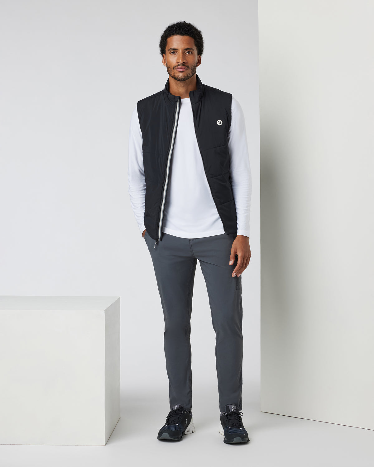 Echo Insulated Vest 2.0 Men's Black Vest | Vuori onsale