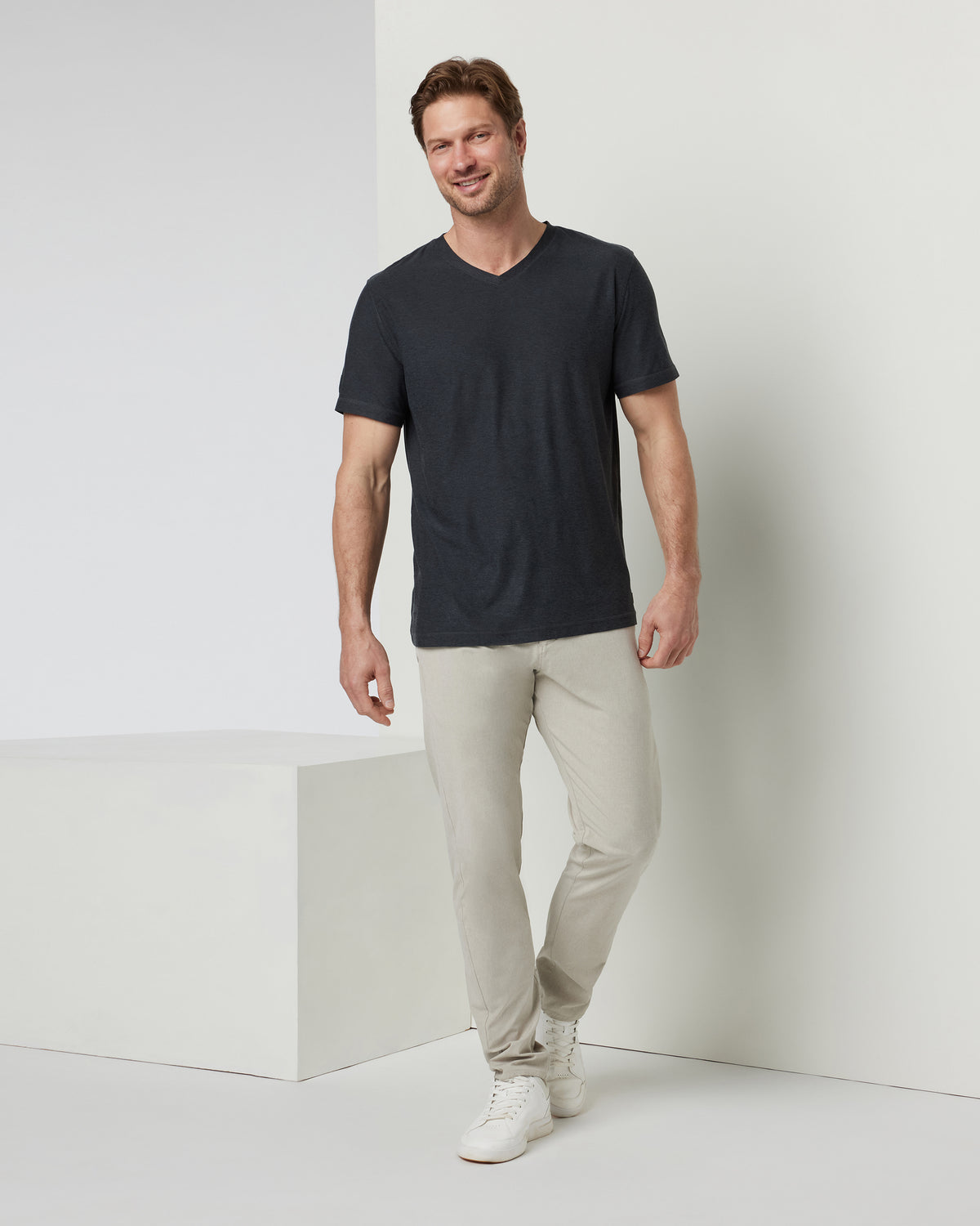Strato Tech V-Neck Charcoal V-Neck Workout Shirt | Vuori shop