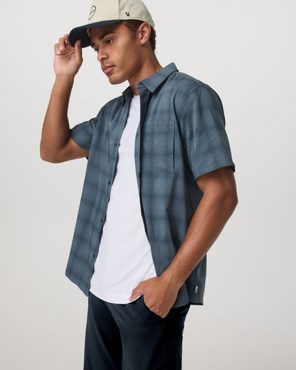 Short Sleeve Plaid Button Down Shirt Men's Abyss Shirt | Vuori online
