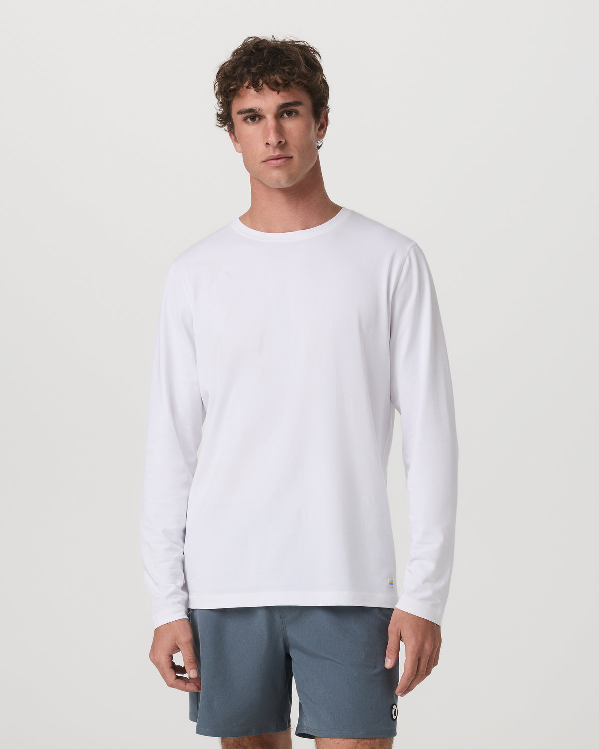Long Sleeve Tuvalu Tee Men's Lightweight White Shirt | Vuori outlet