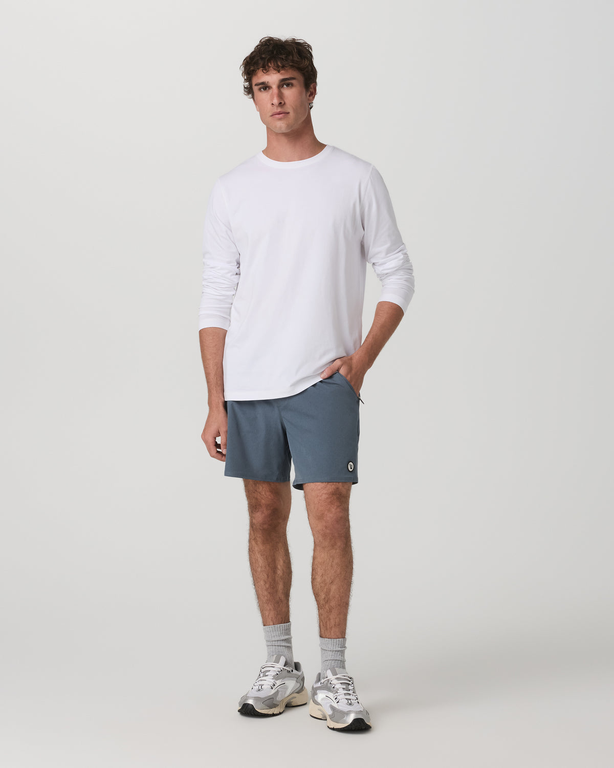 Long Sleeve Tuvalu Tee Men's Lightweight White Shirt | Vuori outlet