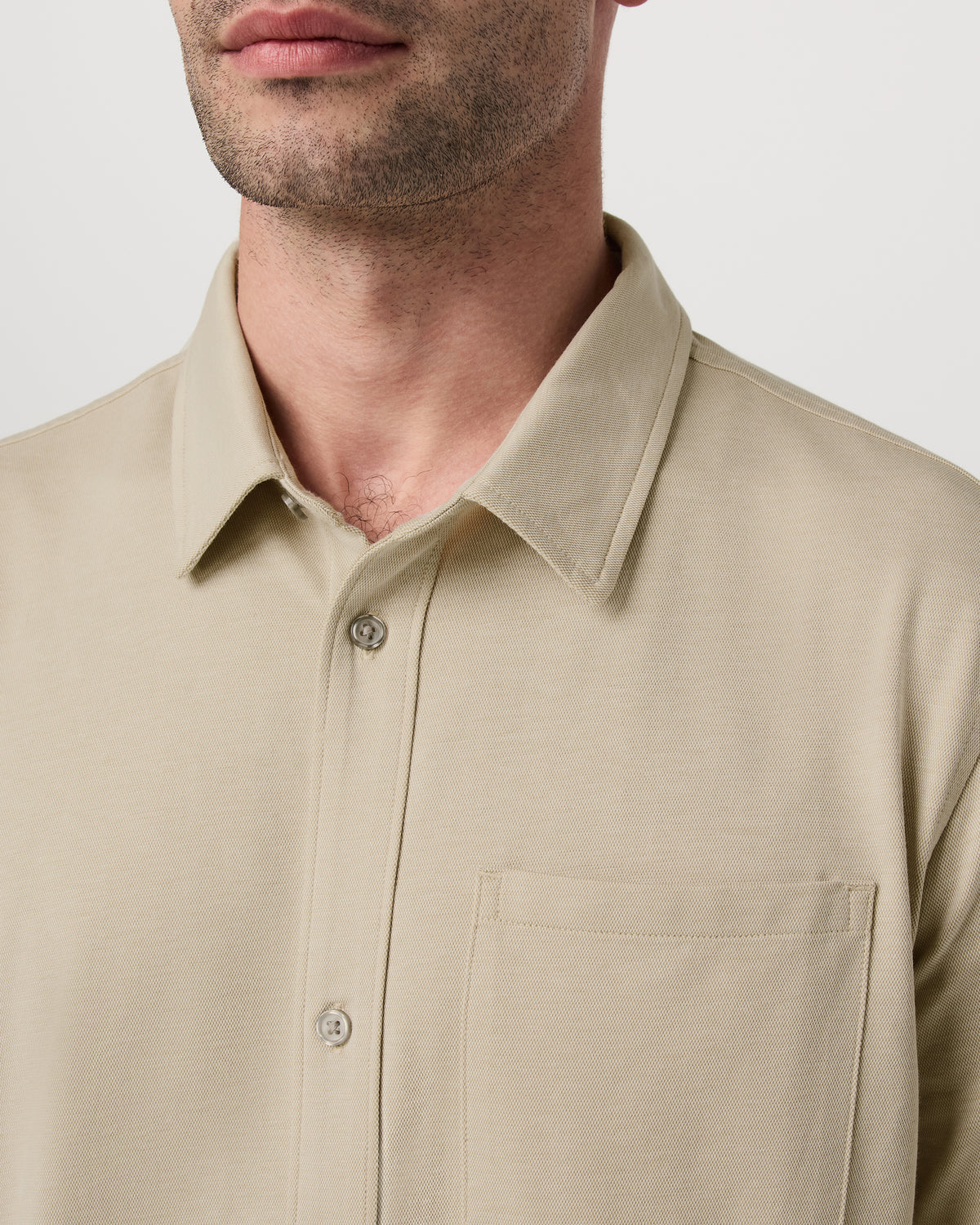 Short Sleeve Knit Oxford Button Down - Classic Fit Trench | Vuori online