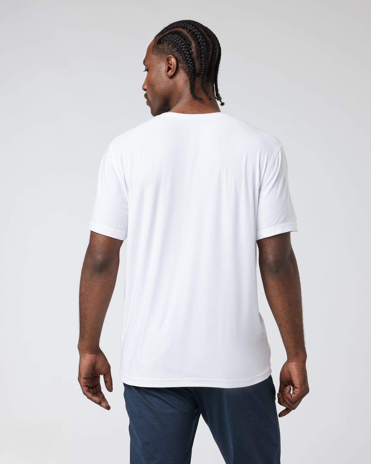 Strato Tech V-Neck Men's White Workout Shirt | Vuori online