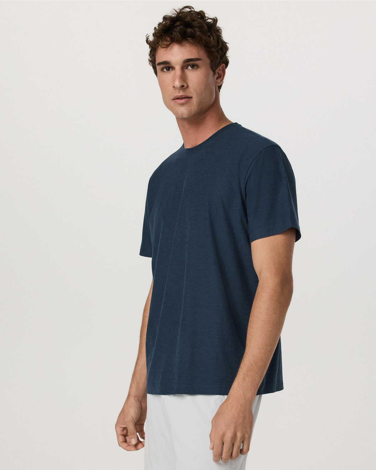 Men's Short Sleeve Strato Tee - Relaxed Fit Navy Heather | Vuori outlet