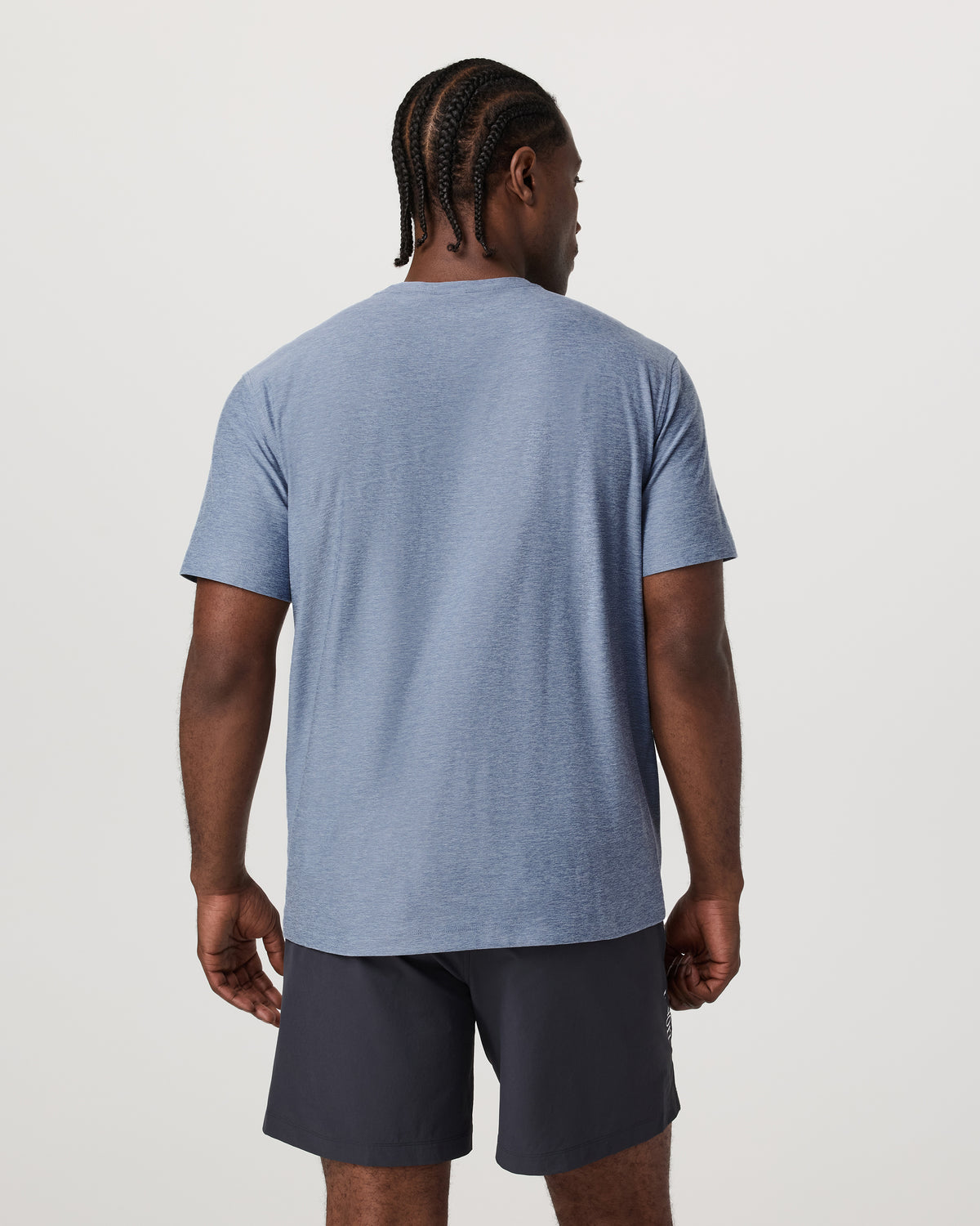 Men's Short Sleeve Strato Pocket Tee - Relaxed Chambray | Vuori online