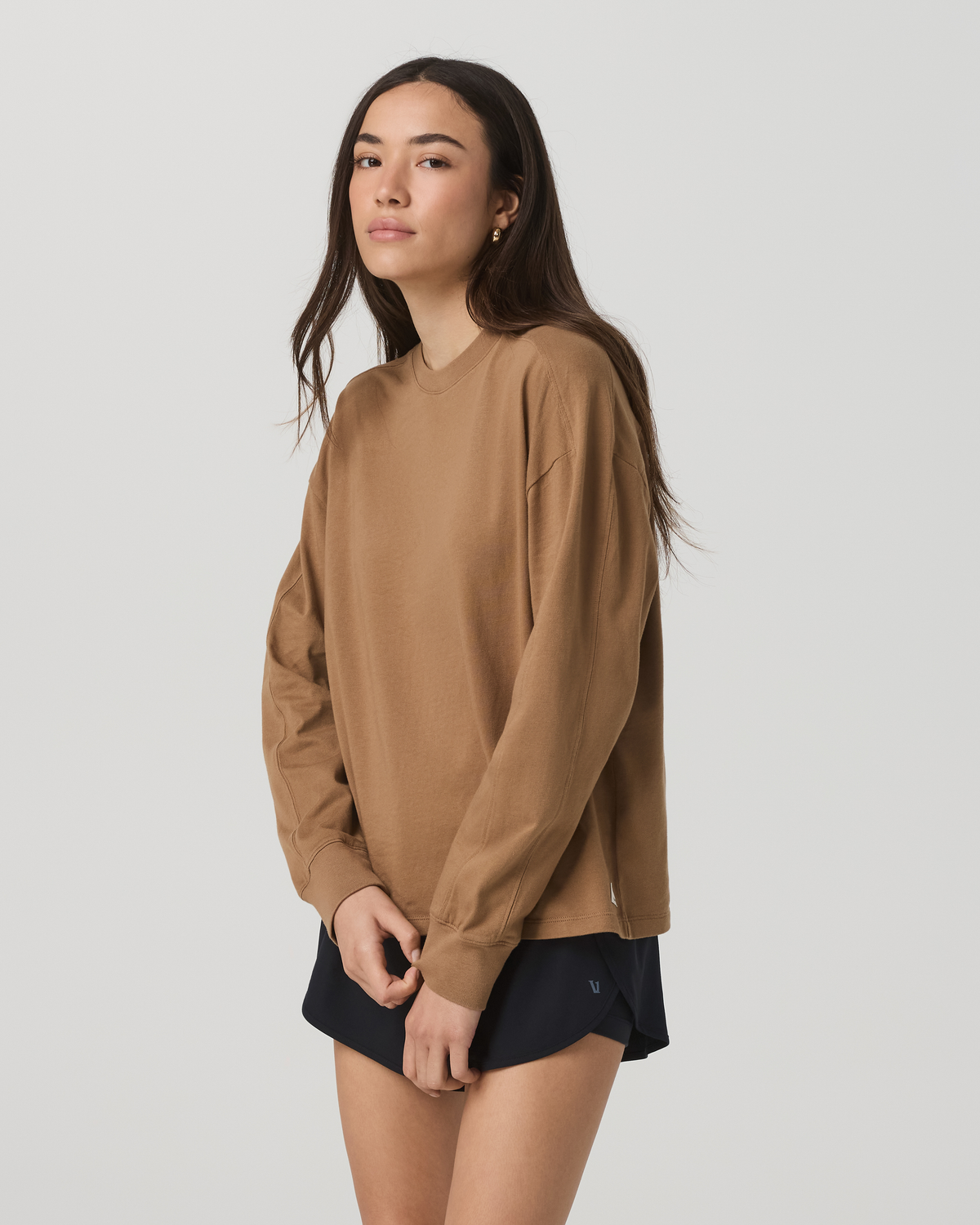 Long Sleeve Heavyweight Cotton Tee Women's Acorn Shirt | Vuori for sale