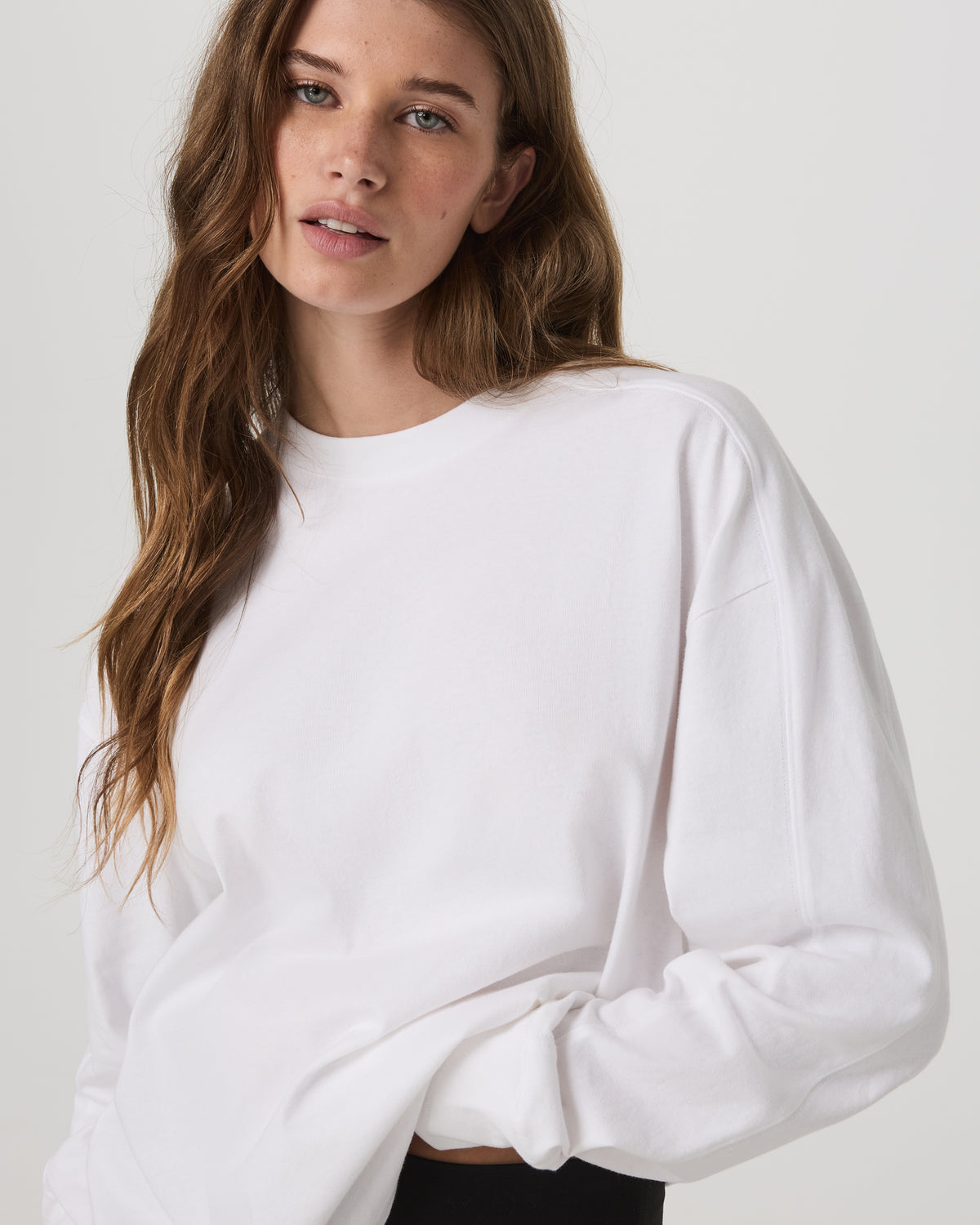 Long Sleeve Heavyweight Cotton Tee Women's White Shirt | Vuori discount